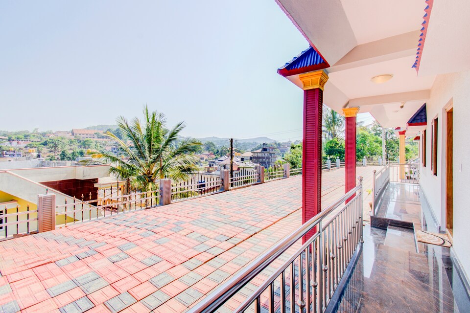 POP HOME 79895 Mountain Mist, Madikeri, कूर्ग