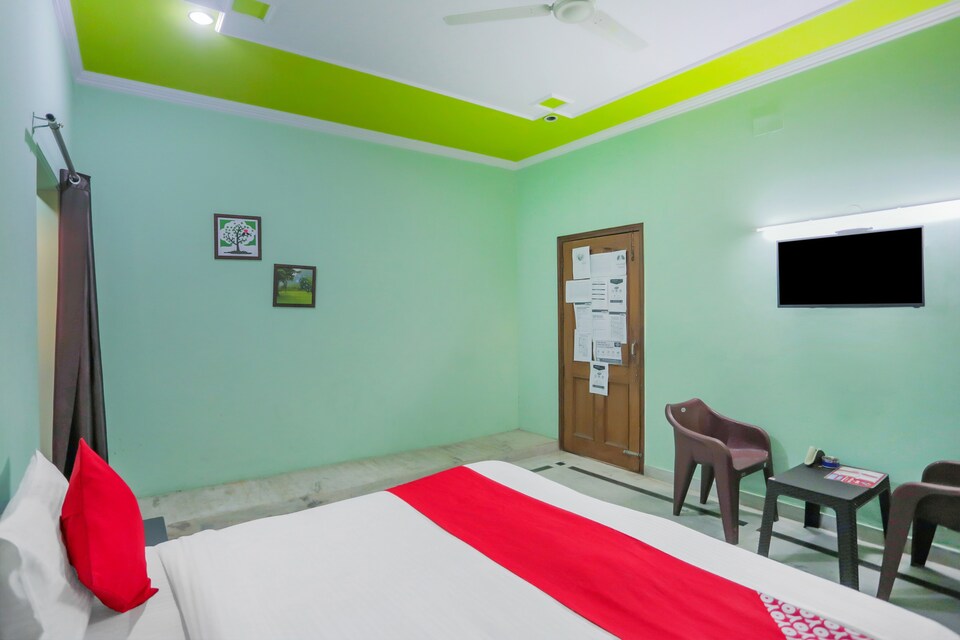 OYO 79942 Asian Residency, Faridabad, Faridabad