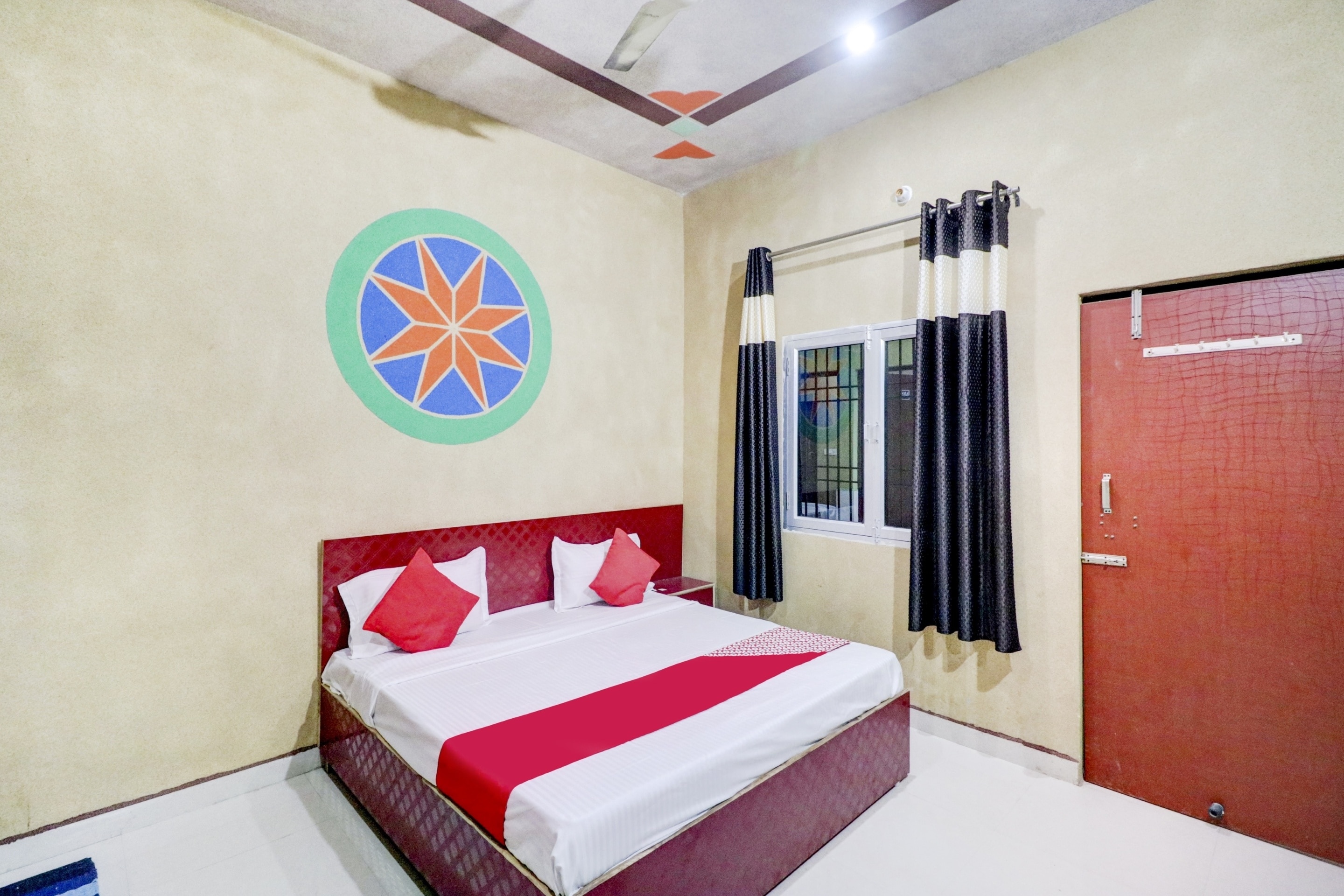 OYO 79951 Hotel Mahakal, OYO Rooms Faridabad, Book ₹1602 OYO