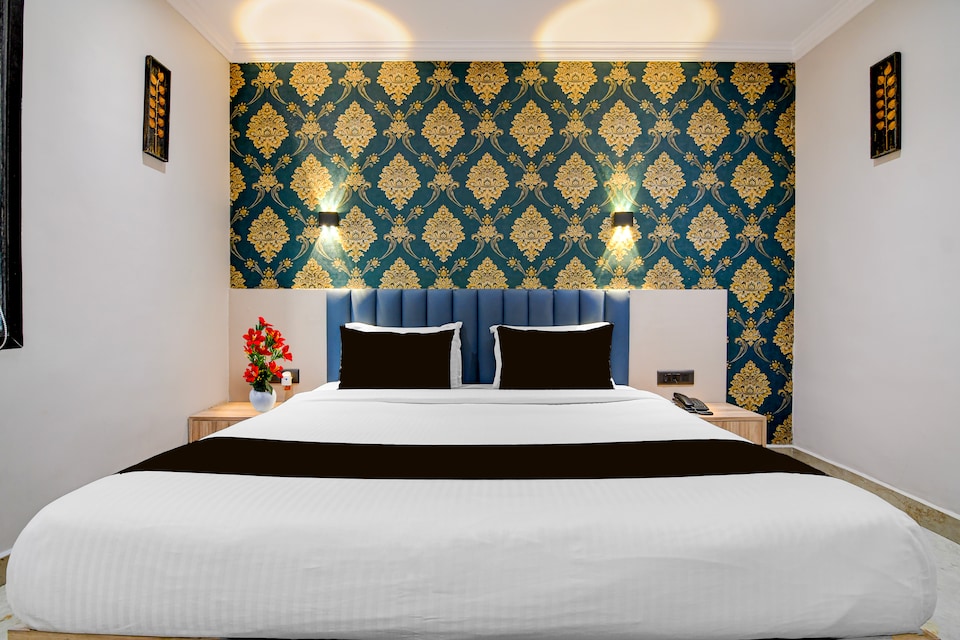 Palette Dumdum Airport Formerly Seventy-Seven, VIP Road Kolkata, Kolkata