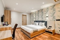 Super Townhouse OAK Seventy Seven