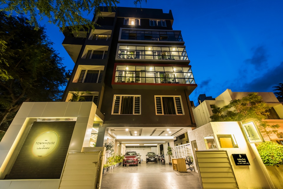 Super Townhouse MG Road,Bangalore, MG Road Bangalore, Bangalore