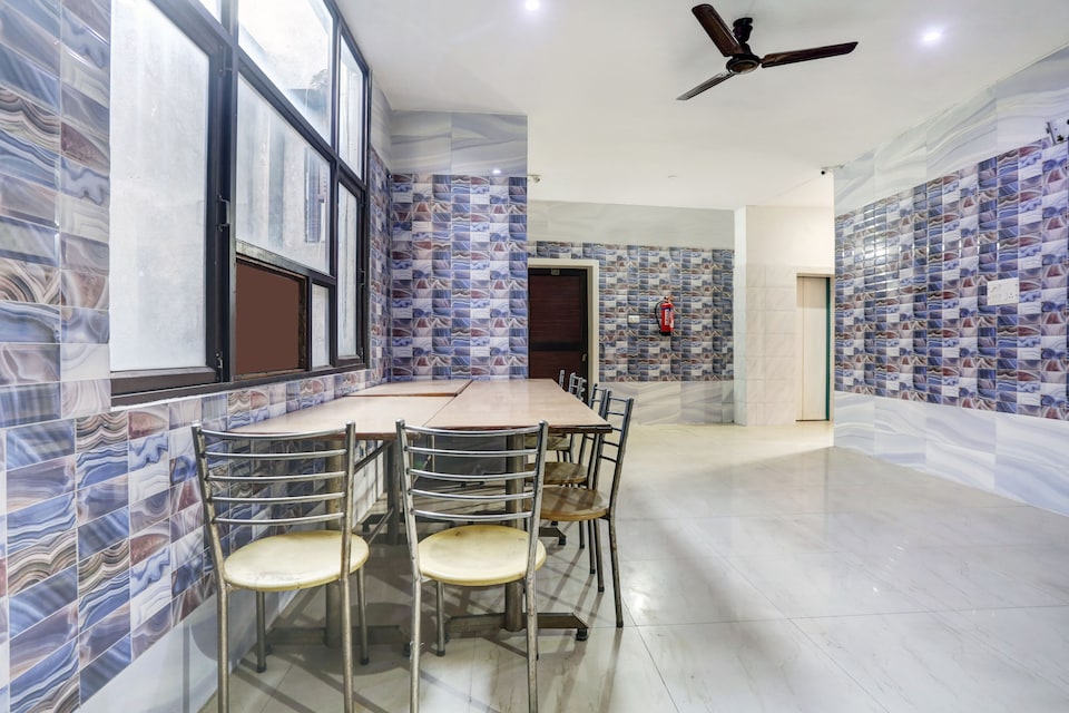 Hotel O Jammu Near Ragunath Bazaar Formerly GoodWill, Jammu, Jammu