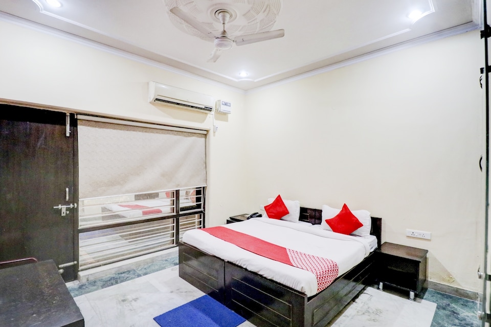 OYO 79994 Hotel New Sunshine, Golf Course Road, Gurgaon