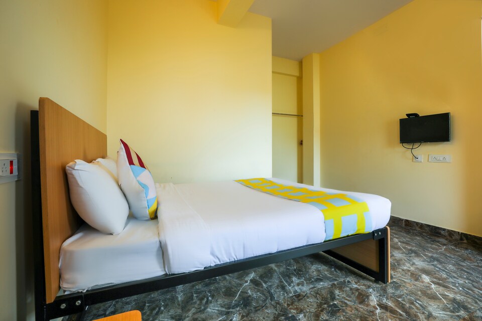 OYO Flagship 80021 Vigneshwara Residency, Porur Chennai, Chennai