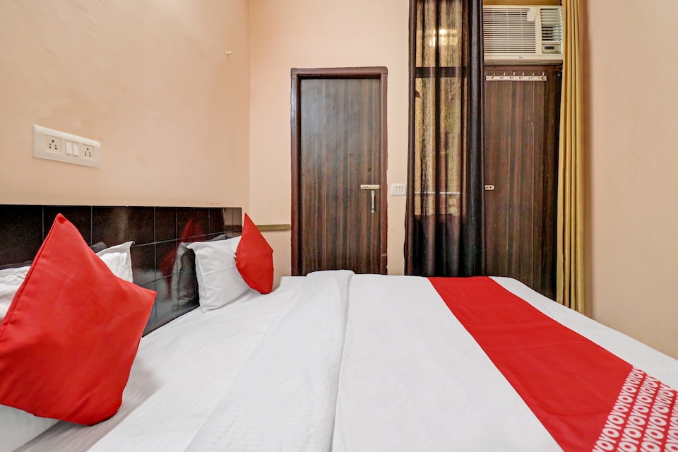 OYO 80026 HOTEL Shree Shyam, Medanta, Gurgaon