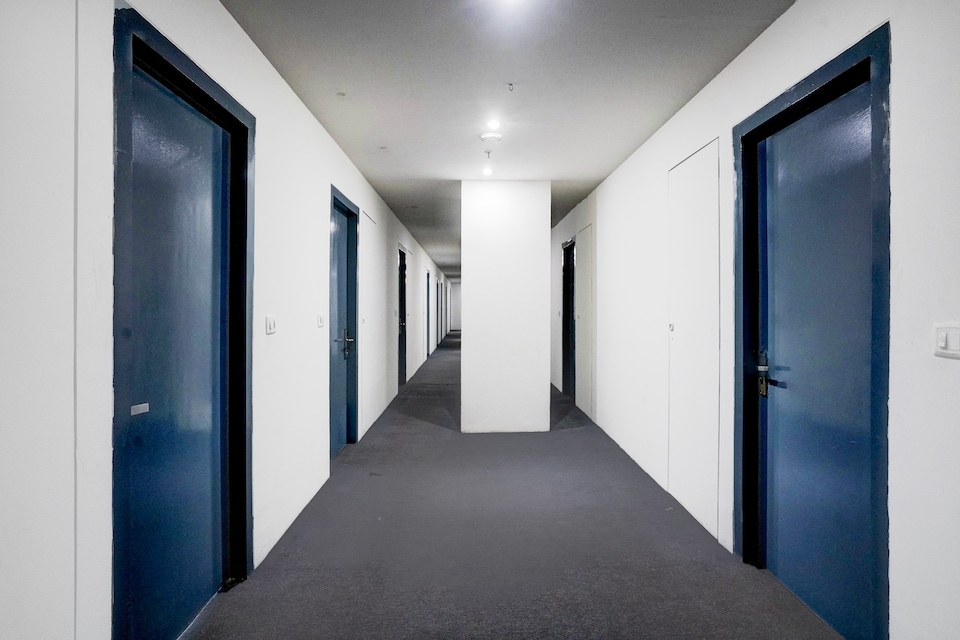 Super Townhouse PBG Mall Vashi, Mumbai Airoli-Vashi, Mumbai