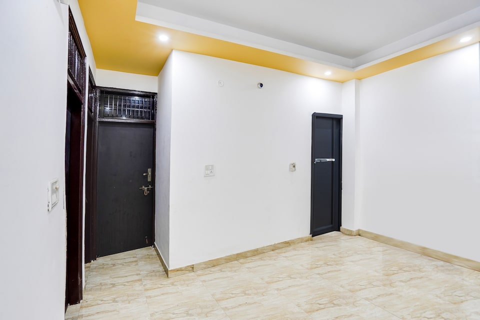 Hotel O GREEN HOTEL, Indirapuram Ghaziabad, Ghaziabad