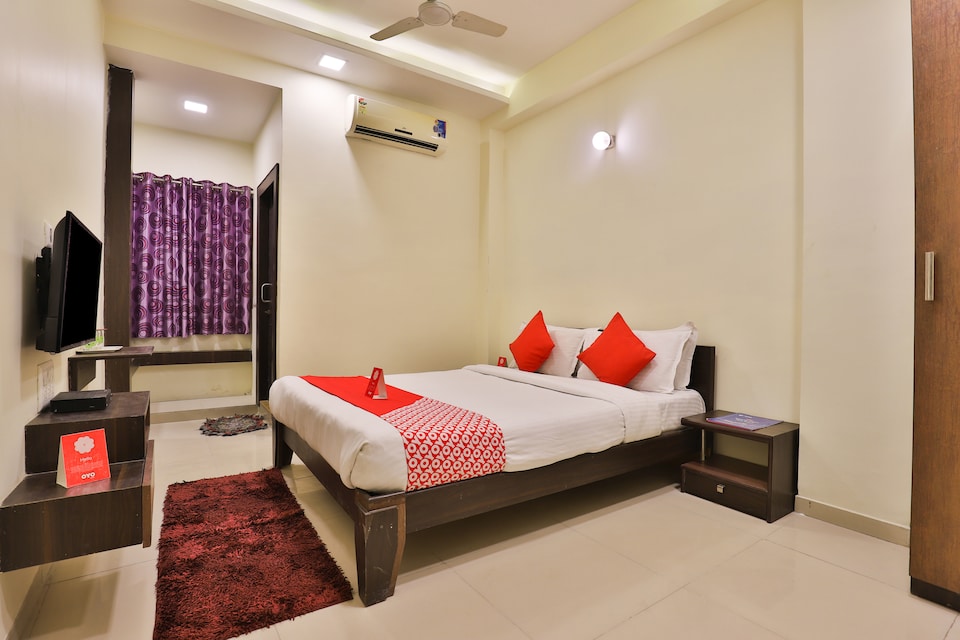 OYO 6684 Hotel Park Sangam, SG Highway Ahmedabad, Ahmedabad