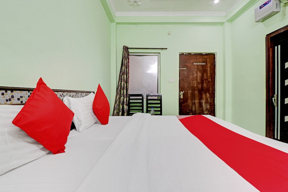 Collection O  80102 Hotel Pearl Inn, Haridwar Junction, Haridwar