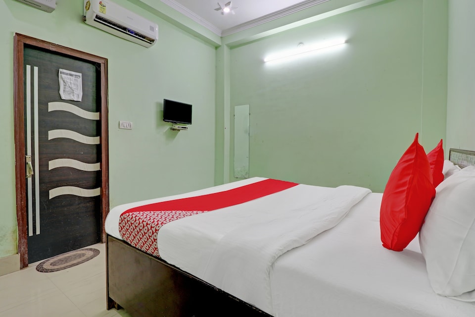 Collection O  80102 Hotel Pearl Inn, Haridwar Junction, Haridwar