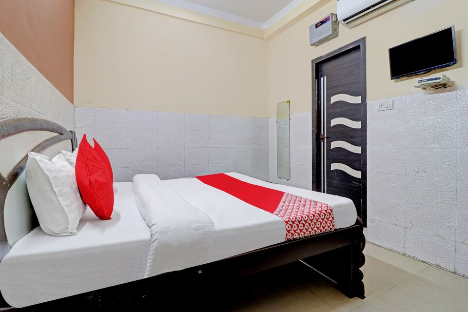Collection O  80102 Hotel Pearl Inn, Haridwar Junction, Haridwar