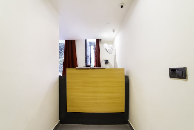 Hotel O Ashirwad home Near Pitampura