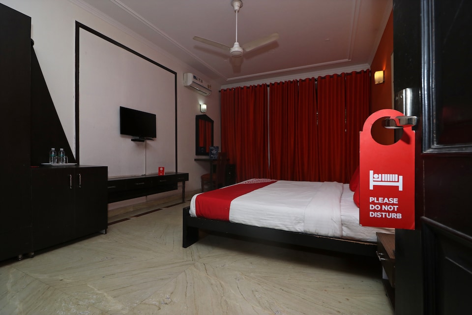 OYO 80125 Flagship Hotel Hill Park, Kalamboli - Panvel - Khopoli - Kharghar - CBD Belapur, Navi Mumbai