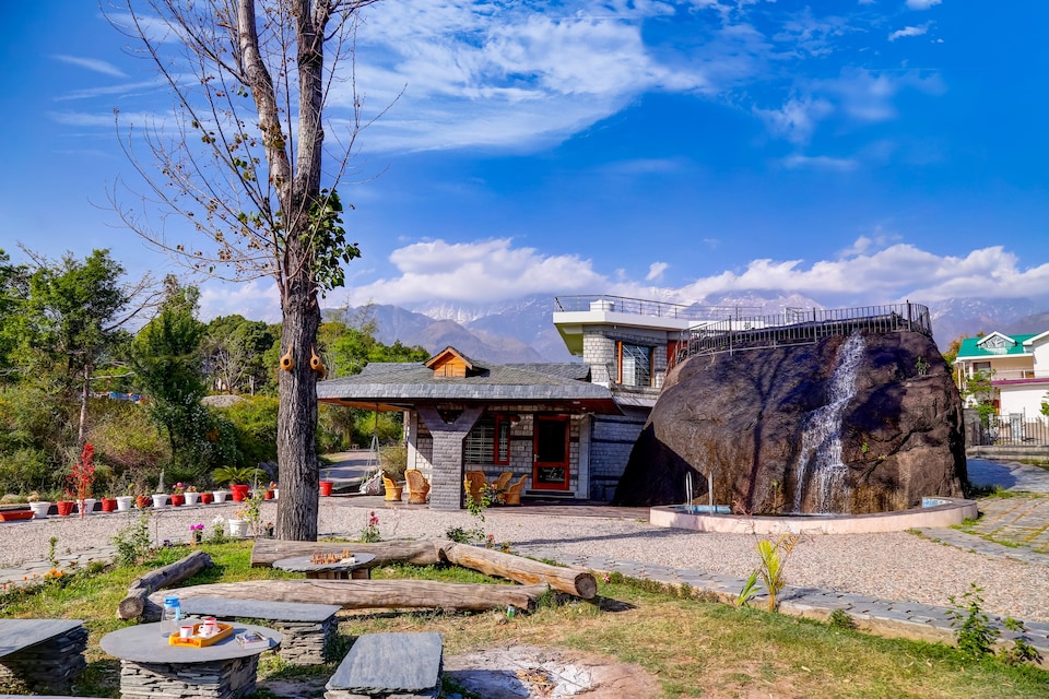 Belvilla 3BHK Modern Villa with Mini Waterfall and Lawn, Dharamshala, Dharamshala