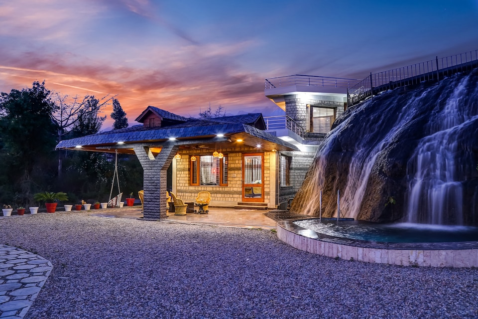 Belvilla 3BHK Modern Villa with Mini Waterfall and Lawn, Dharamshala, Dharamshala