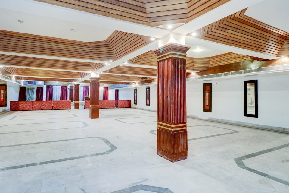 OYO 80141 Hotel international, Jalandhar Bus Stand, Jalandhar