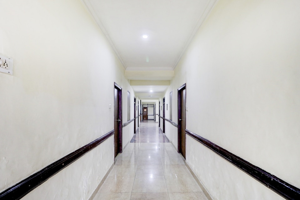 OYO 80141 Hotel international, Jalandhar Bus Stand, Jalandhar