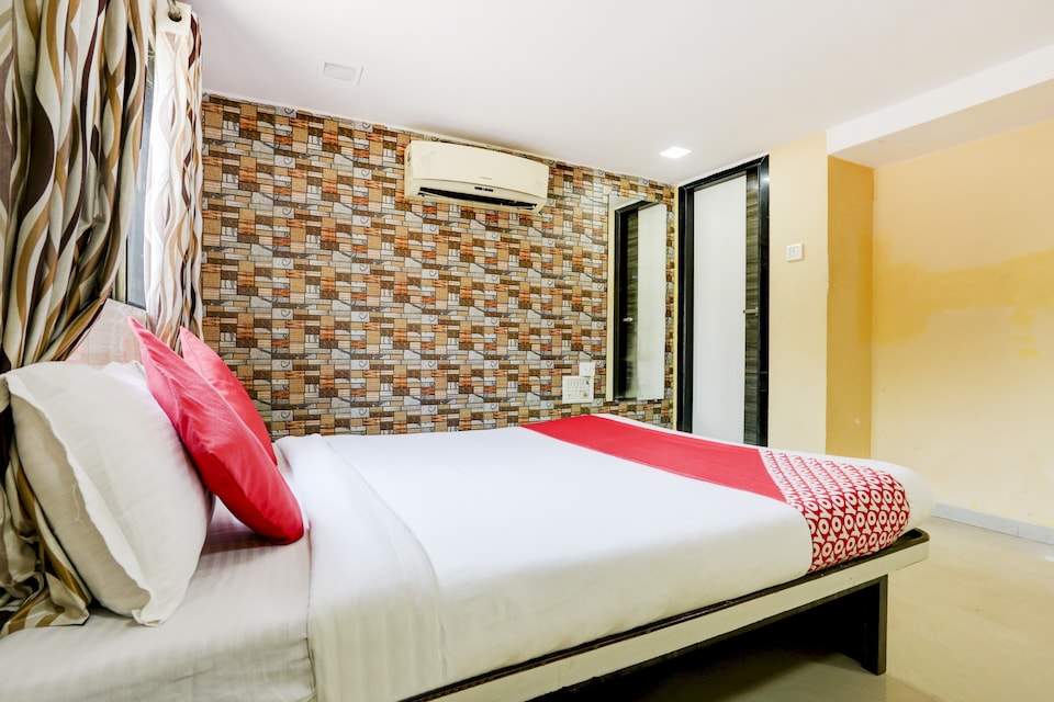 OYO Hotel Relax Residency Near Chhatrapati Shivaji International Airport, Mumbai International Airport, Mumbai