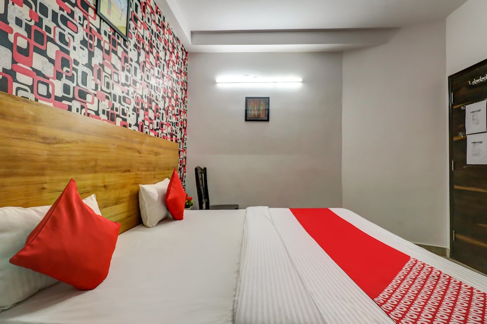OYO 80169 Hotel Shri Krishna, Dwarka Delhi, Delhi