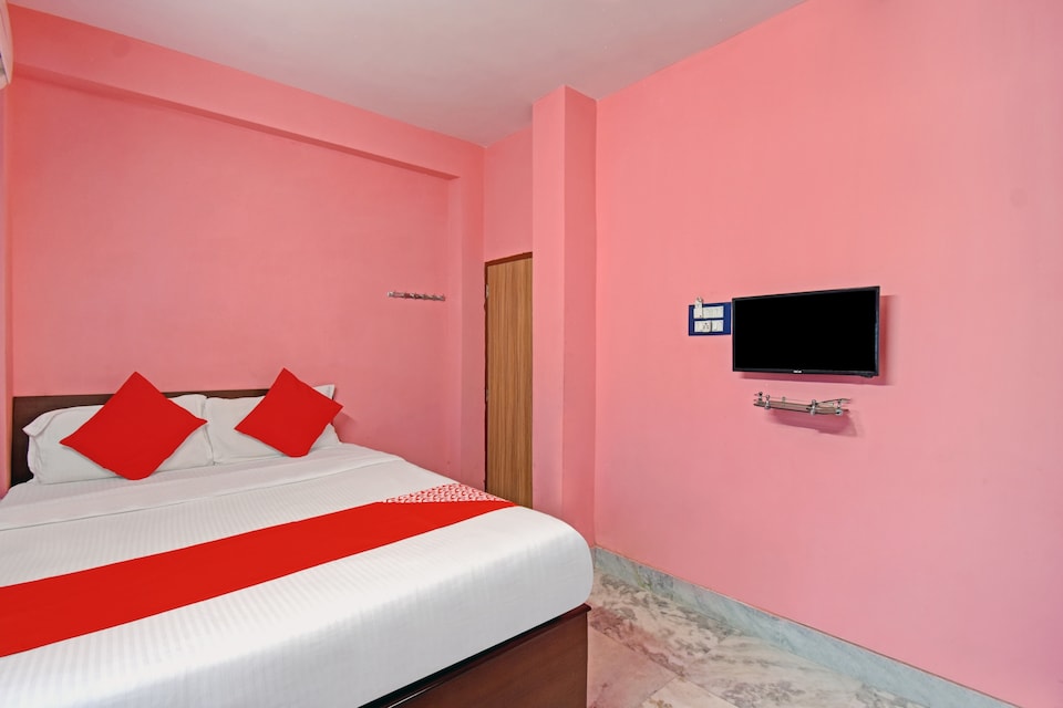 OYO Flagship 80171 Djs Guest Inn, Rajarhat Kolkata, Kolkata