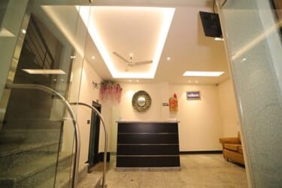 OYO 80196 Hotel Taj Ramaya, Fatehabad Road, Agra