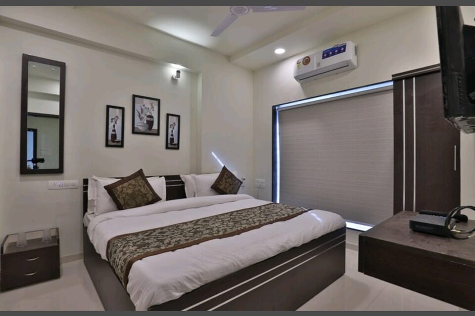 OYO 80228 Geeta Residency, Karelibaug Vadodara, Vadodara