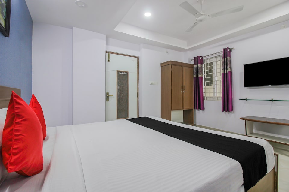 Hotel O Delight Inn Hafizpet station, Kondapur, Hyderabad