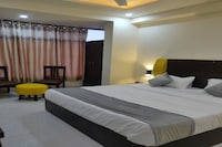 Flagship Way Point Inn Near Dashrath Puri Metro Station