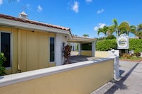 OYO Hotel Coral Gables - Miami Airport