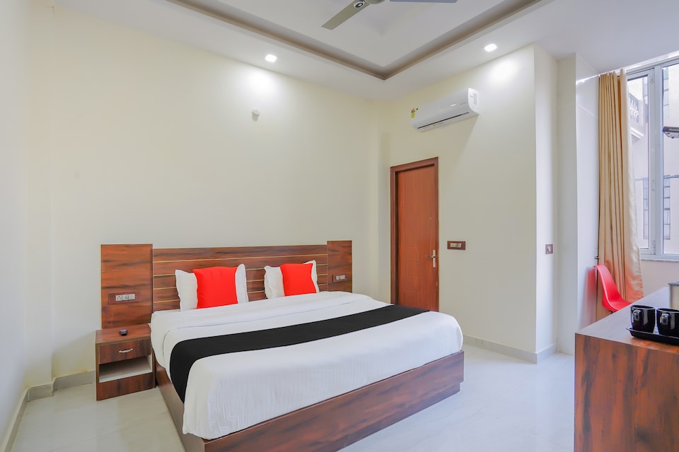 Capital O 80283 The Grand Himalaya, Laxman Jhoola Rishikesh, Rishikesh