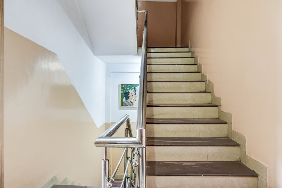 Hotel O New Mansa, Hamidia Road Bhopal, Bhopal