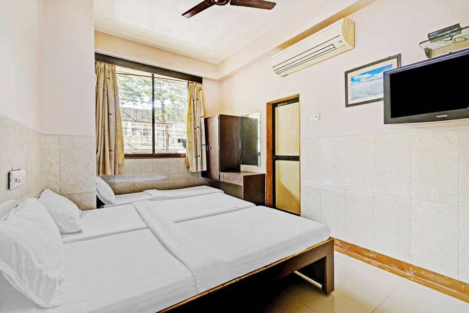 OYO Flagship 80295 Hotel Basera, Mumbai CST-Churchgate-Colaba, Mumbai