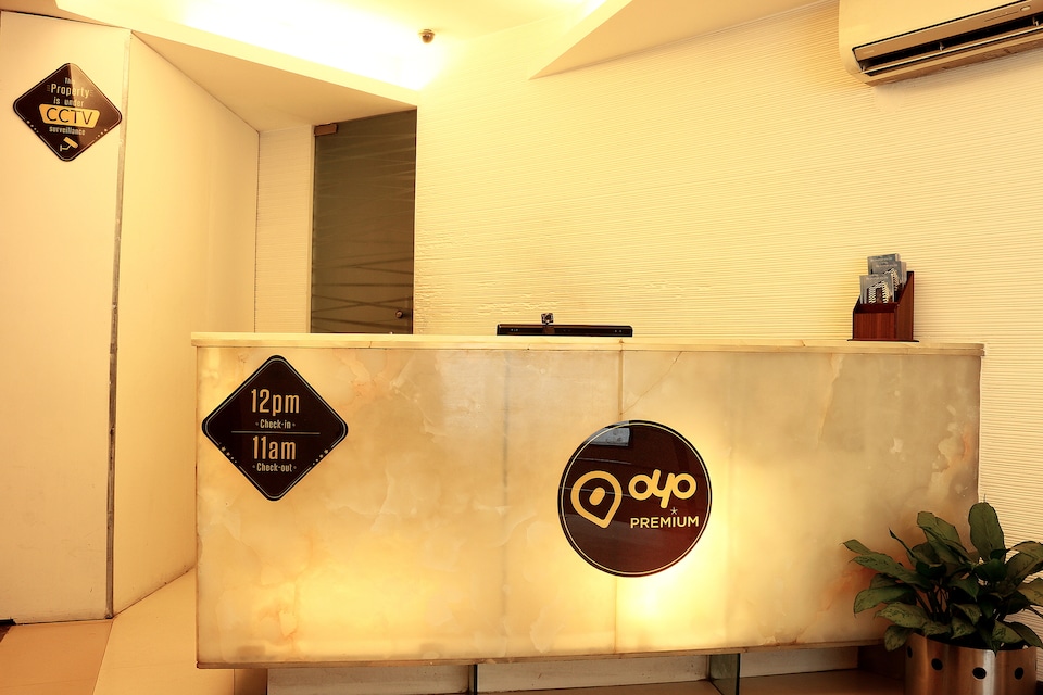 OYO Premium 031 Southern Avenue Rashbehari, Gariahat Kolkata, Kolkata