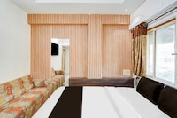 Super Collection O Maninagar East Formerly Maninagar Residency