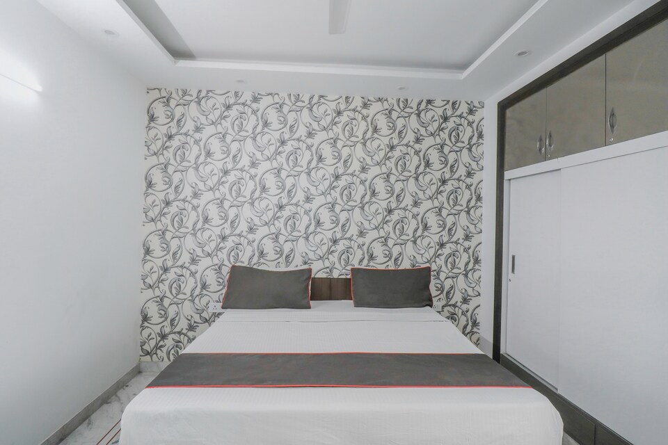 Collection O Subha Villa, HUDA CENTRE 1, Gurgaon