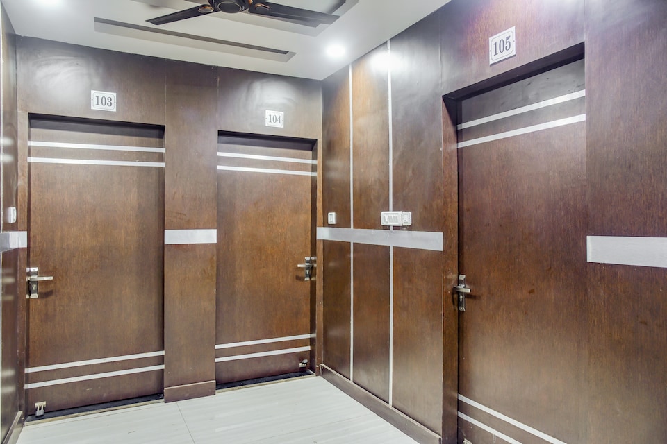 Oyo 80342  New R K Palace, Hoshangabad Road, Bhopal