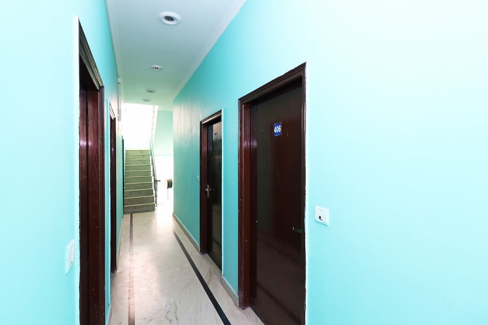 OYO 6706 Hotel New Sunder Residency, Dehradun Railway Station, Dehradun