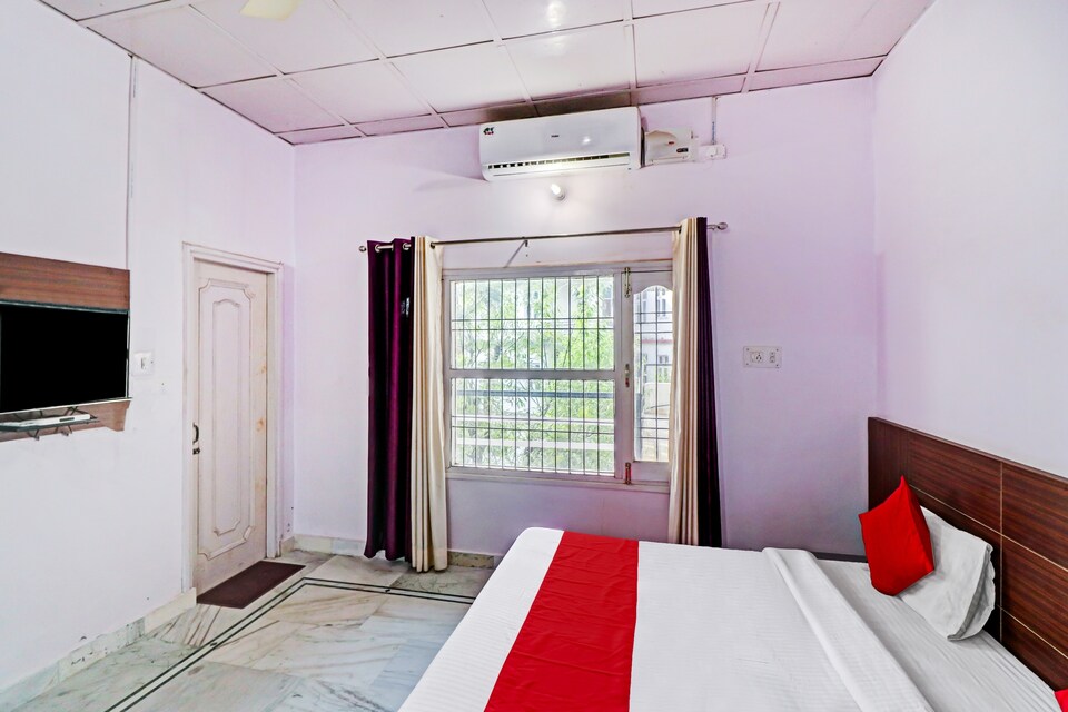 OYO 80375 Raj Palace, Dharamshala, Dharamshala