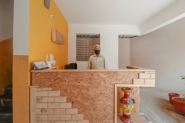 Super Santa Maria Near Indiranagar Metro Station