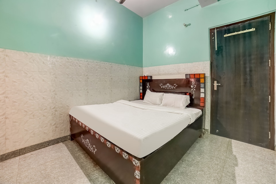 Spot on  Shri Krishna Homestay, Palwal, Palwal