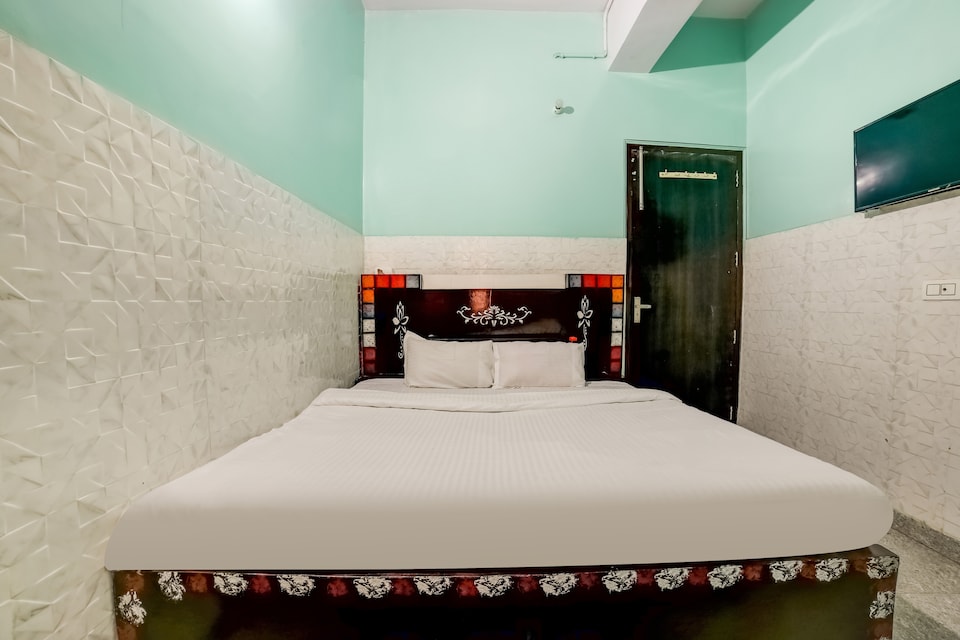 Spot on  Shri Krishna Homestay, Palwal, Palwal