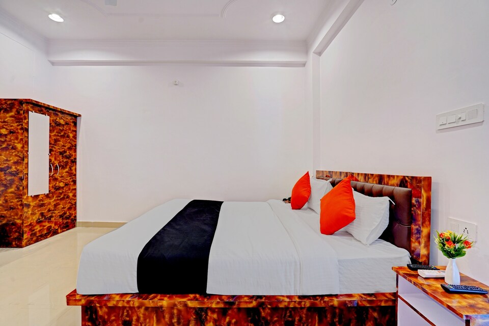 Capital O 80405 The Great Nagraja By Vedant Yogpeeth, Tapowan Rishikesh, Rishikesh