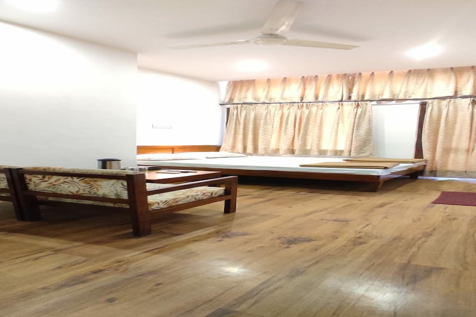 OYO Hotel Satyadeep, Central Chandigarh, Chandigarh