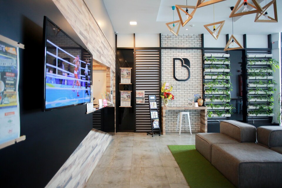 OYO 247 BZZ Hotel, Skudai, Johor Bahru