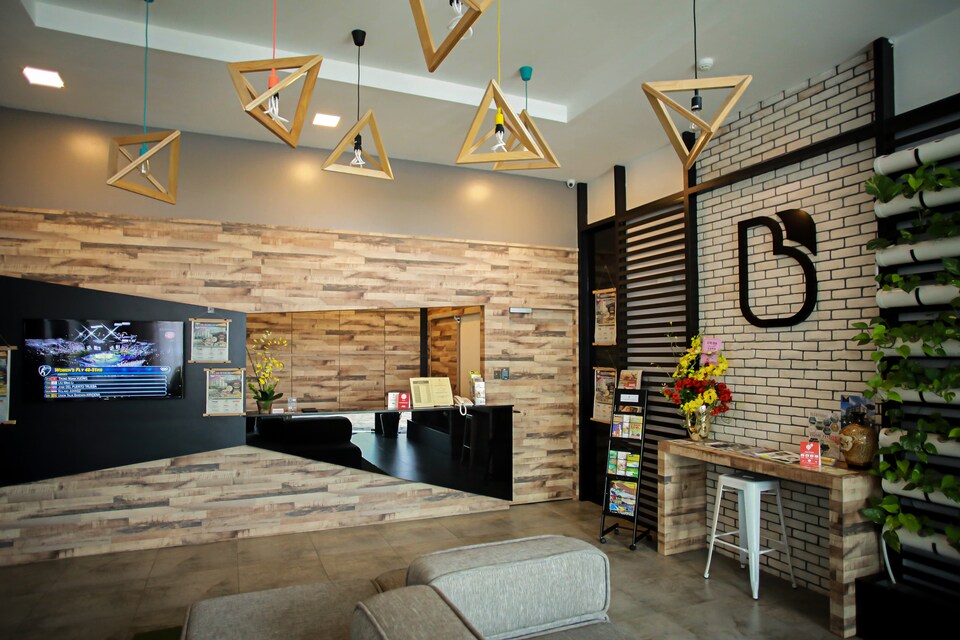 OYO 247 BZZ Hotel, Skudai, Johor Bahru