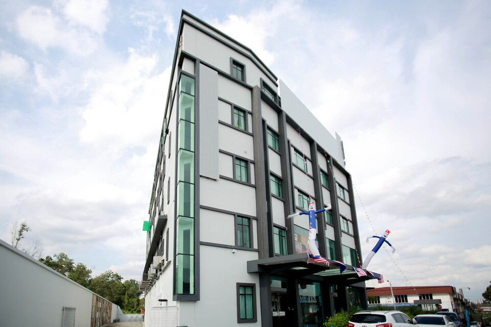 OYO 247 BZZ Hotel, Skudai, Johor Bahru