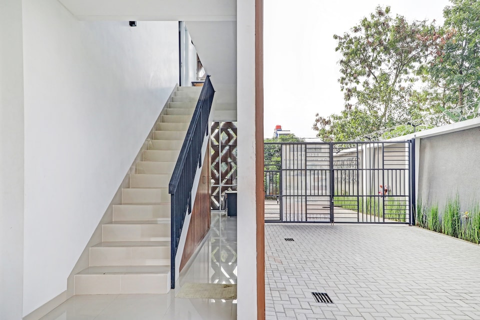 OYO 90398 Socialite Residence Hotel, Bandung, Bandung