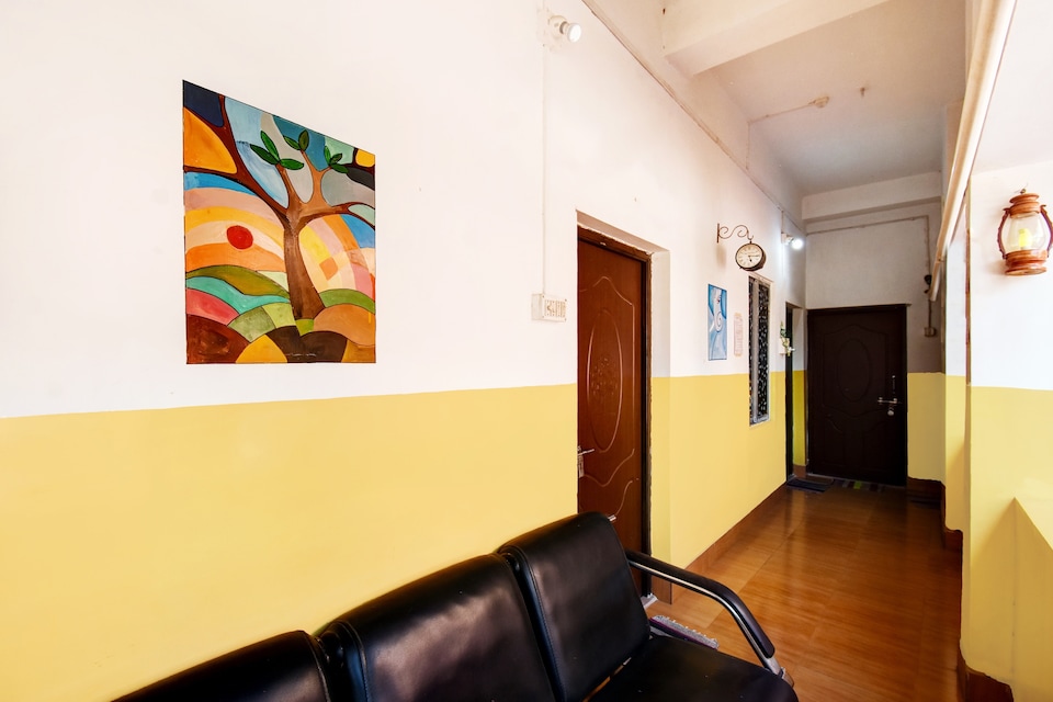 Hotel O by OYO Adorini Guest House, Shantiniketan, Shantiniketan