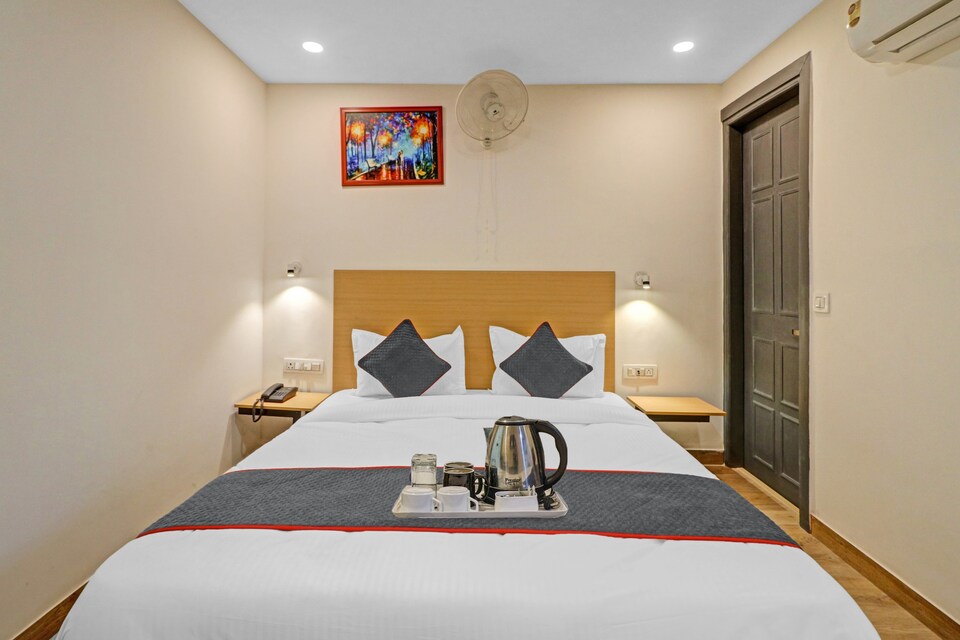 OYO Townhouse 605 Uc Pankha Road Near PVR Vikaspuri Delhi, Paschim Vihar, Delhi